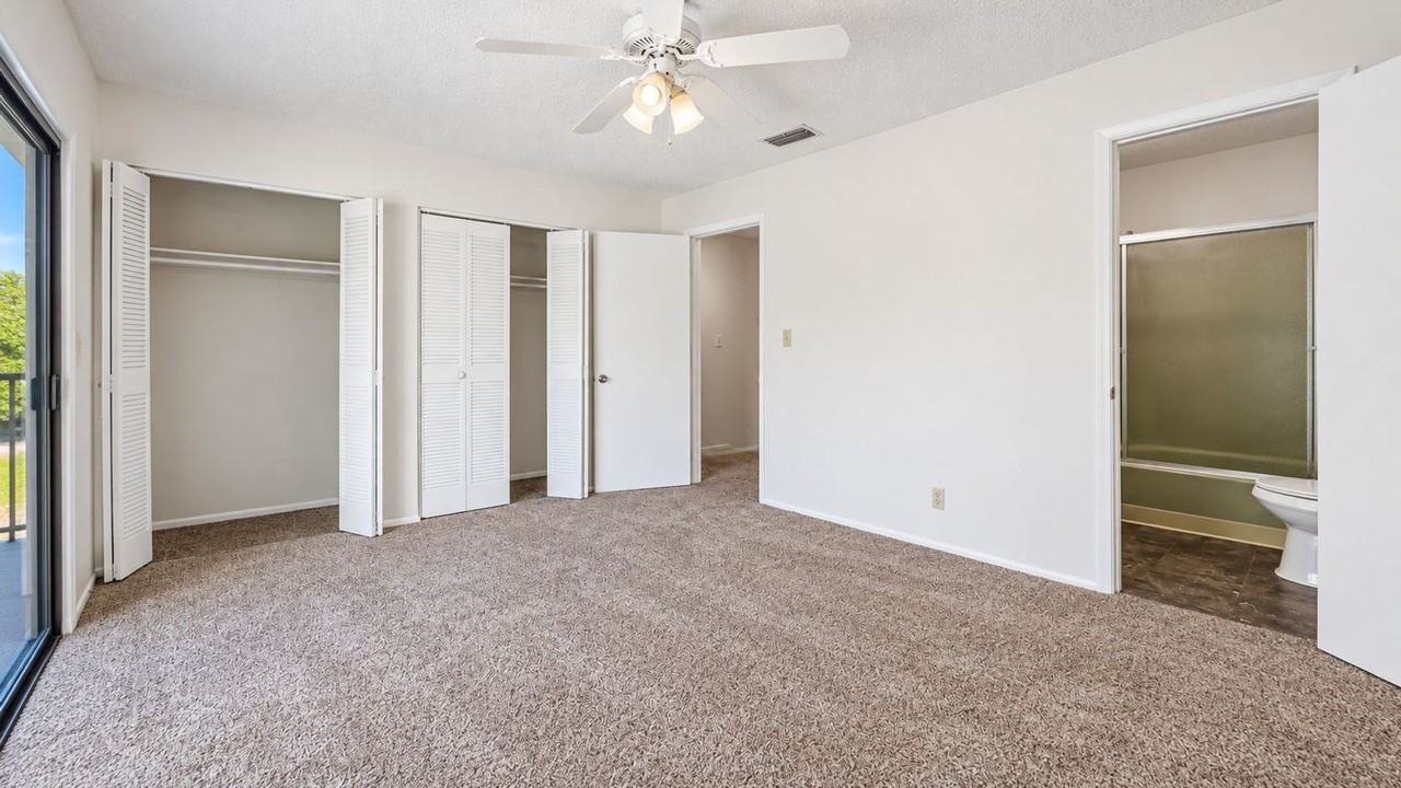 2901 Albemarle St #4 - Photo 7 of 13