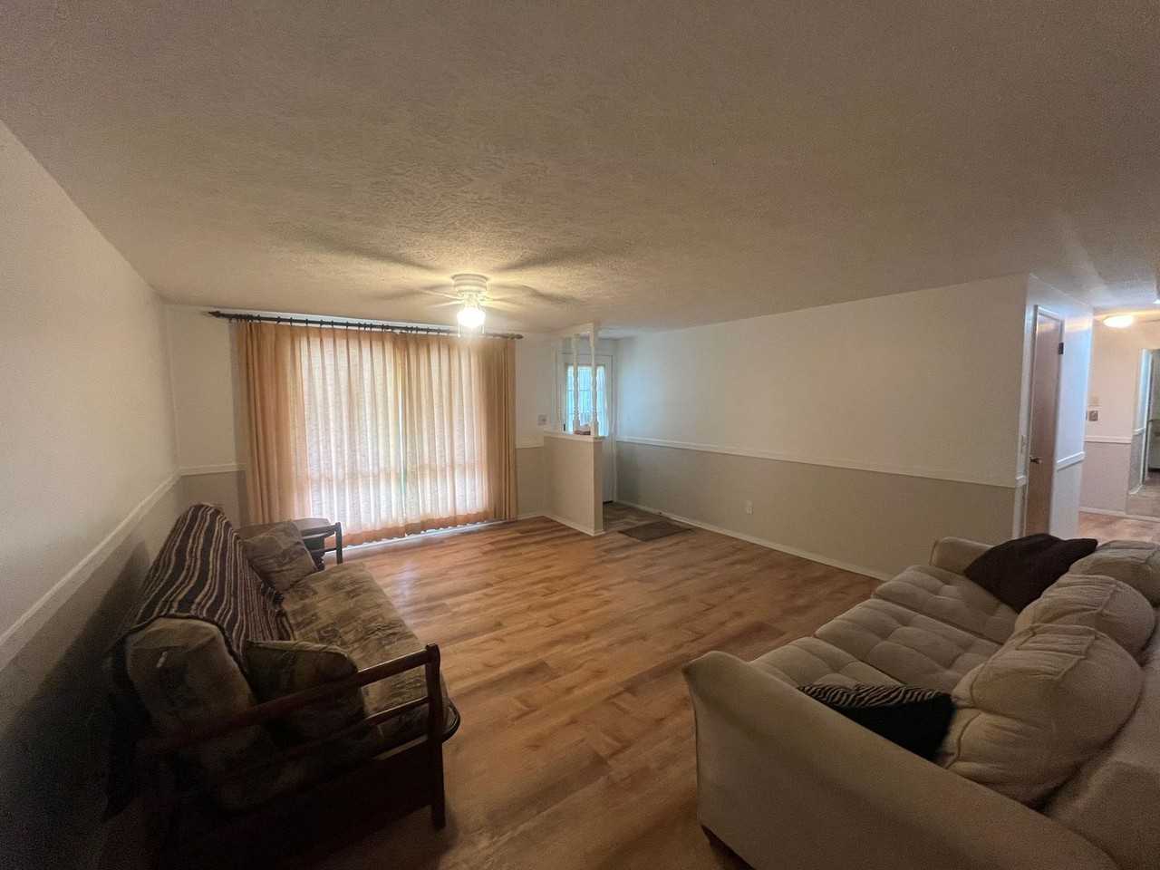 1717 Shenandoah Dr - Photo 3 of 21