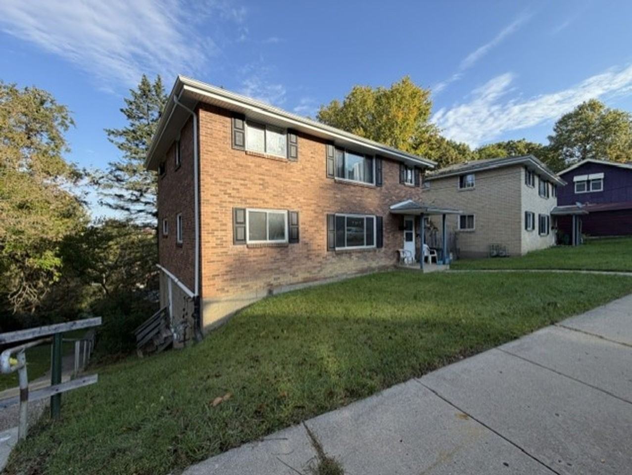 50 Sceneridge Ave - Photo 3 of 21