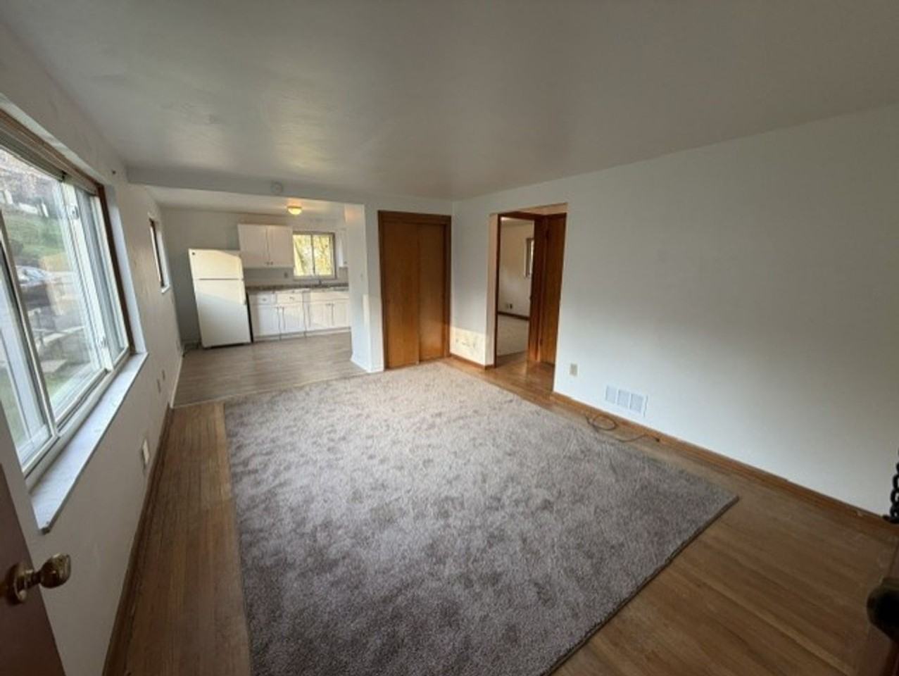 50 Sceneridge Ave - Photo 4 of 21