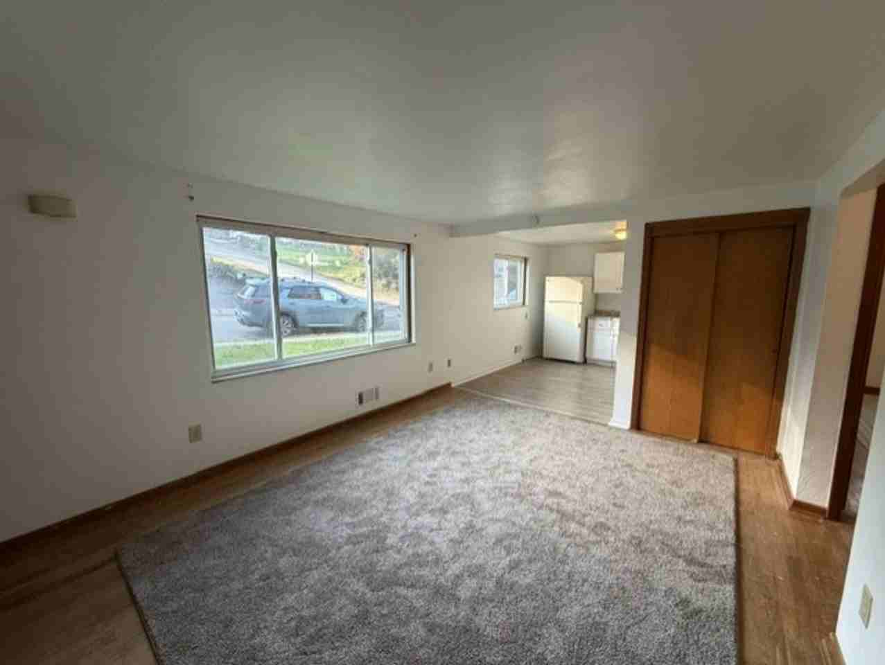 50 Sceneridge Ave - Photo 5 of 21
