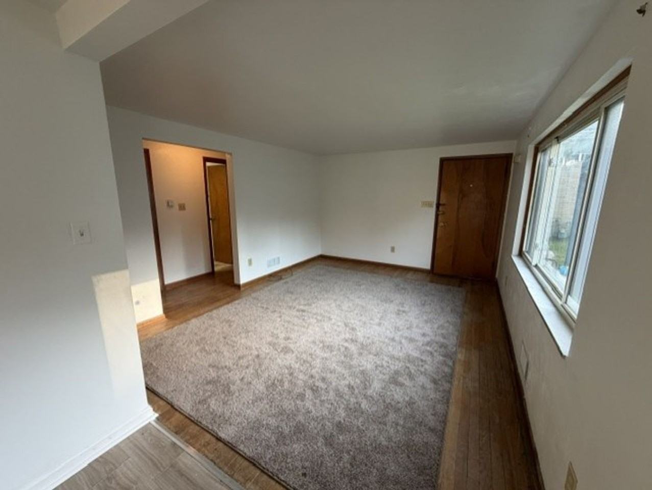 50 Sceneridge Ave - Photo 7 of 21