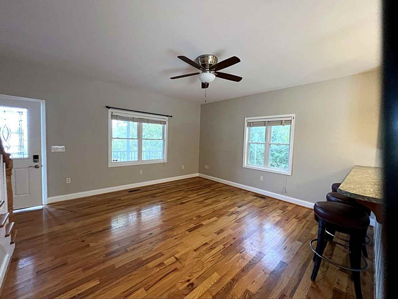 403 Wills Rd - Photo 2 of 27