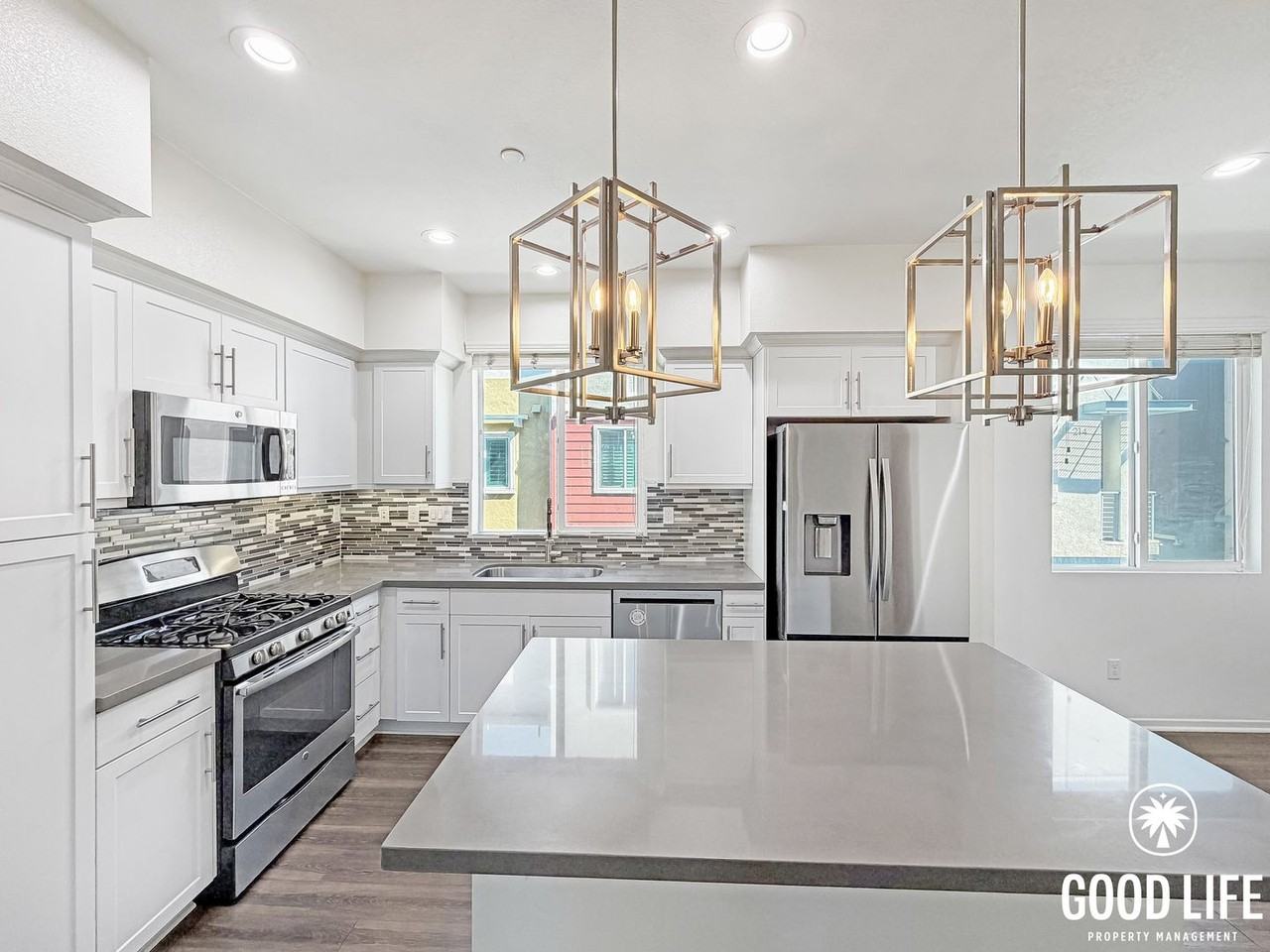 215 Antoni Gln #1108 - Photo 2 of 27