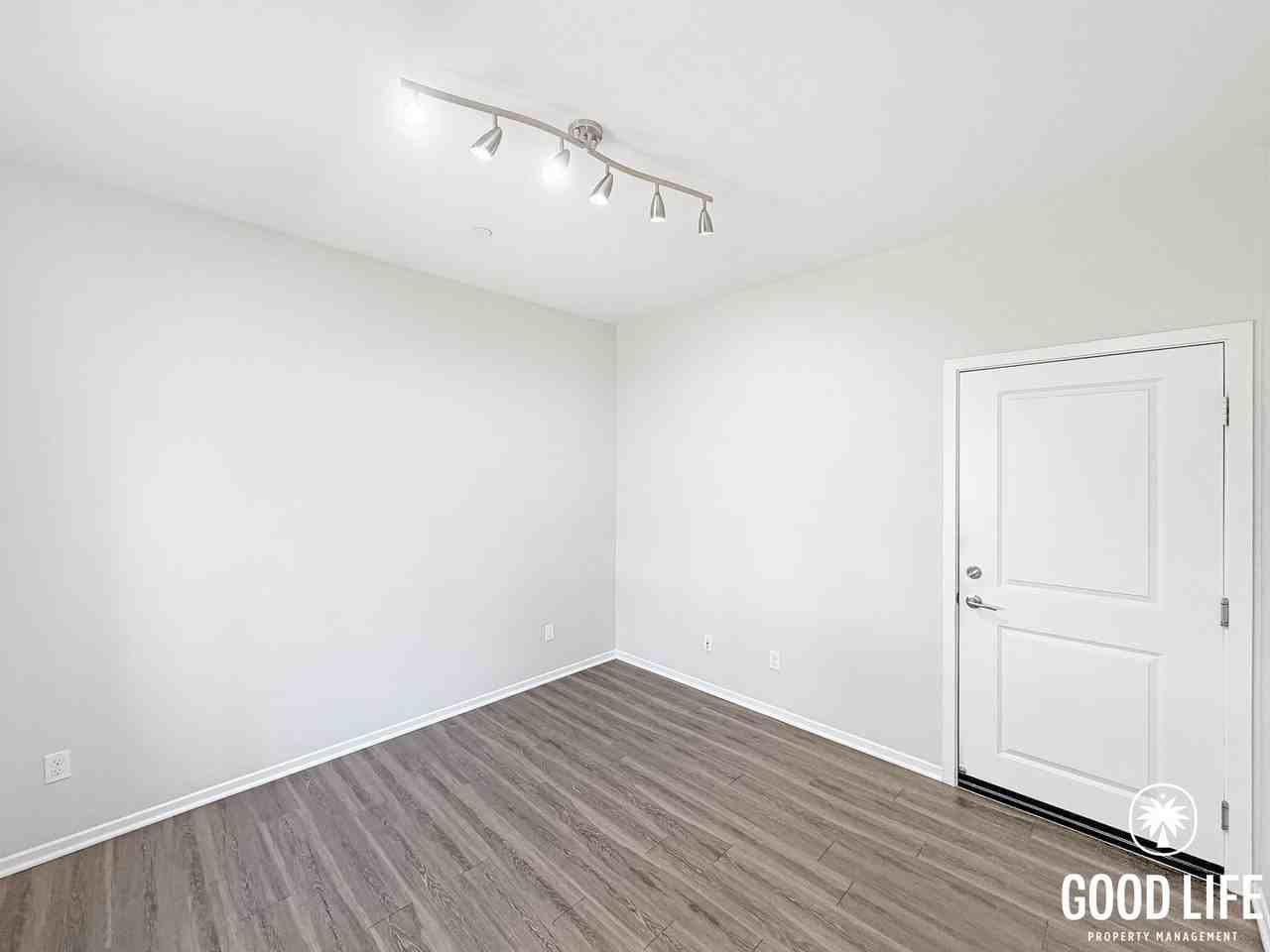 215 Antoni Gln #1108 - Photo 7 of 27