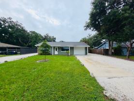 2404 52nd Ave Dr W Bradenton, FL 34207 - Photo 1 of 1