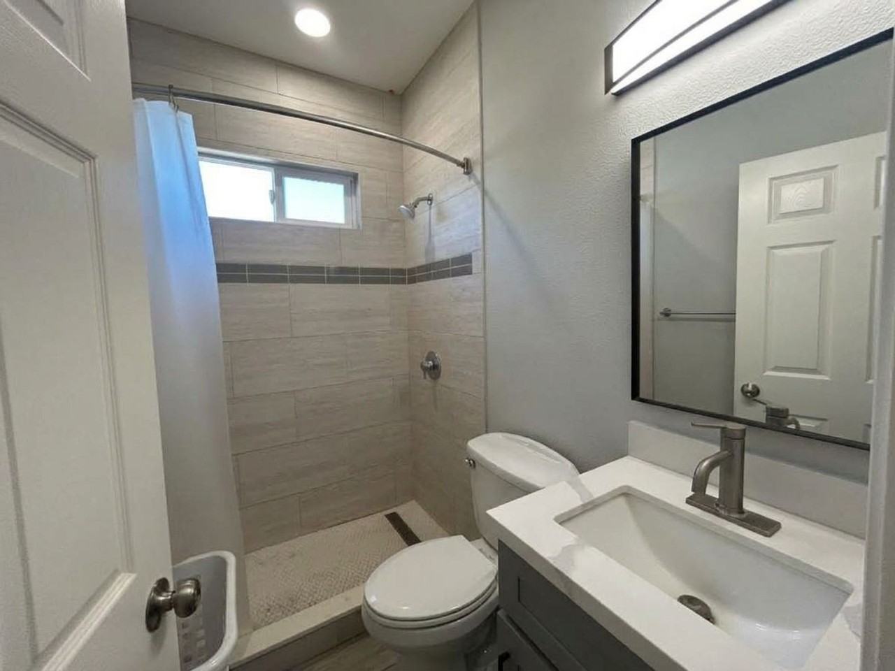 1765 S Biscayne Ct - Photo 5 of 12