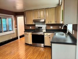 featured image of 76 Merrimac St