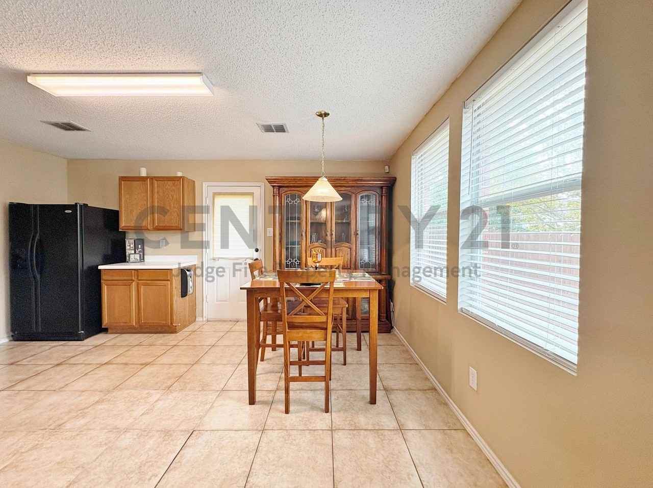1708 Canyon Oaks Dr - Photo 7 of 24
