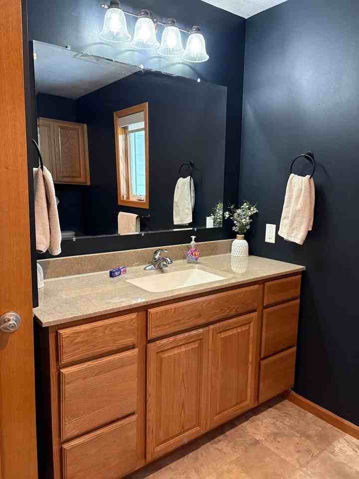302 S Pearl St - Photo 3 of 15