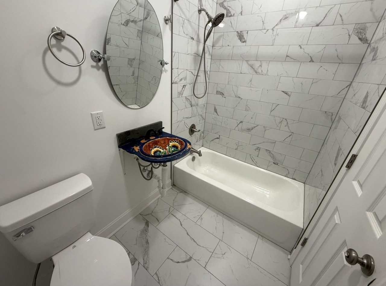 1134 Frenchmen St - Photo 6 of 8