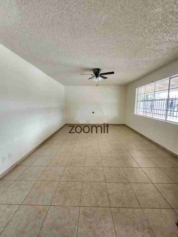 1045 N March St - Photo 3 of 23