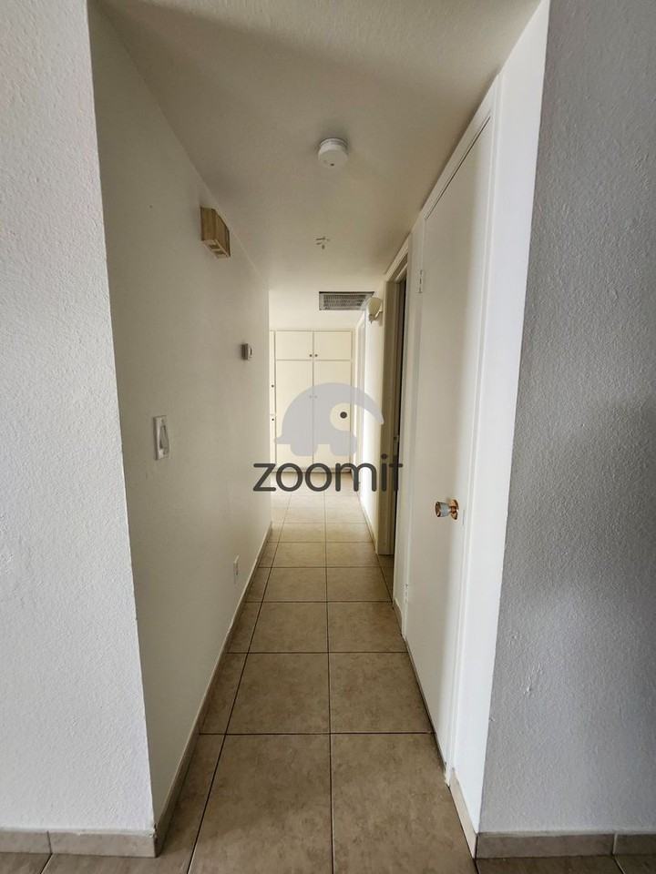 1045 N March St - Photo 7 of 23