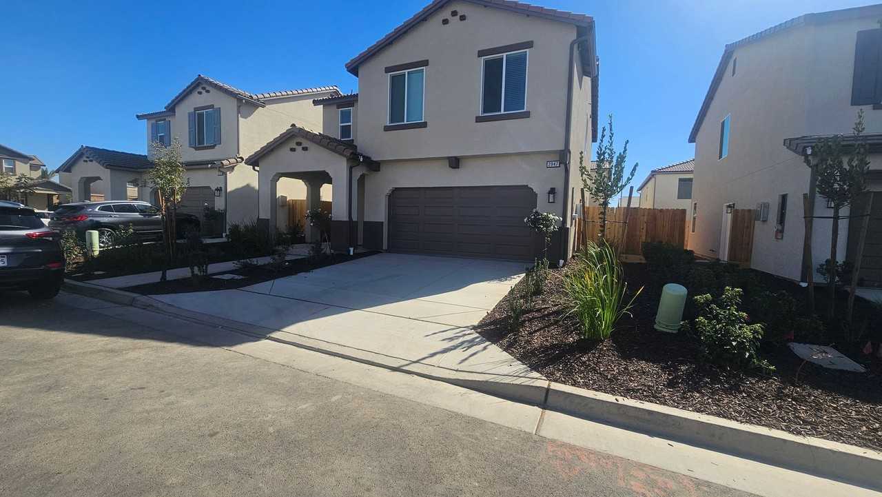 2947 E Ava Dr - Photo 3 of 43