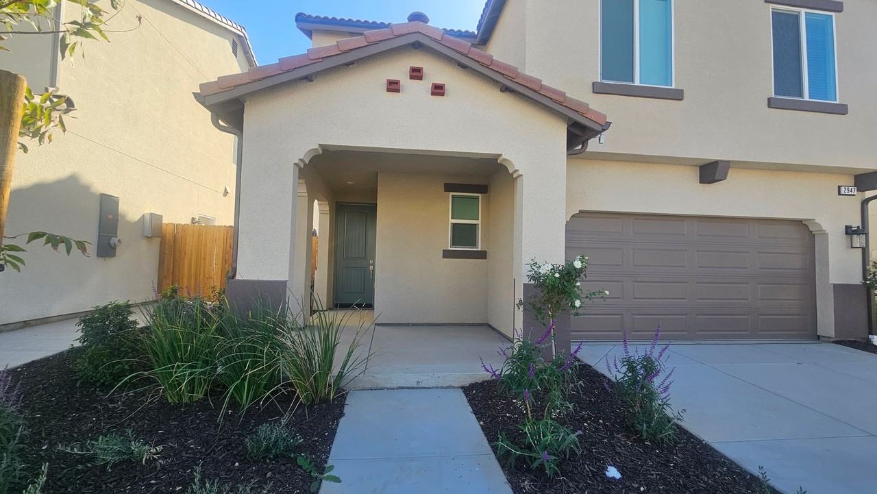 2947 E Ava Dr - Photo 4 of 43