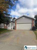 featured image of 718 W Burt Dr