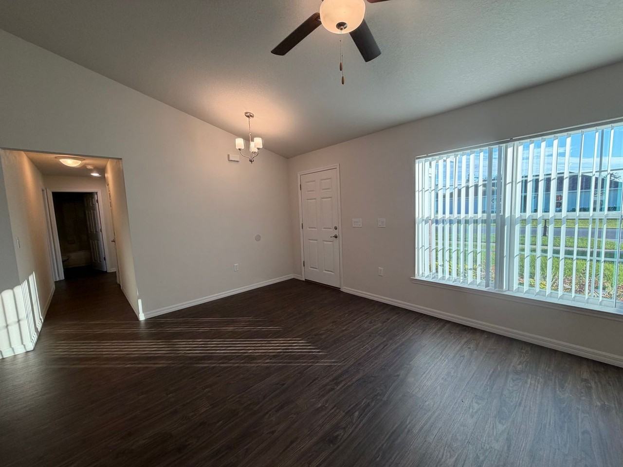 3507 Sw 155th Ln - Photo 5 of 48