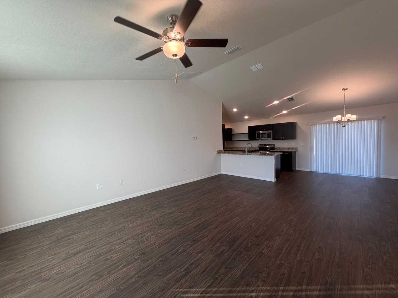3507 Sw 155th Ln - Photo 7 of 48
