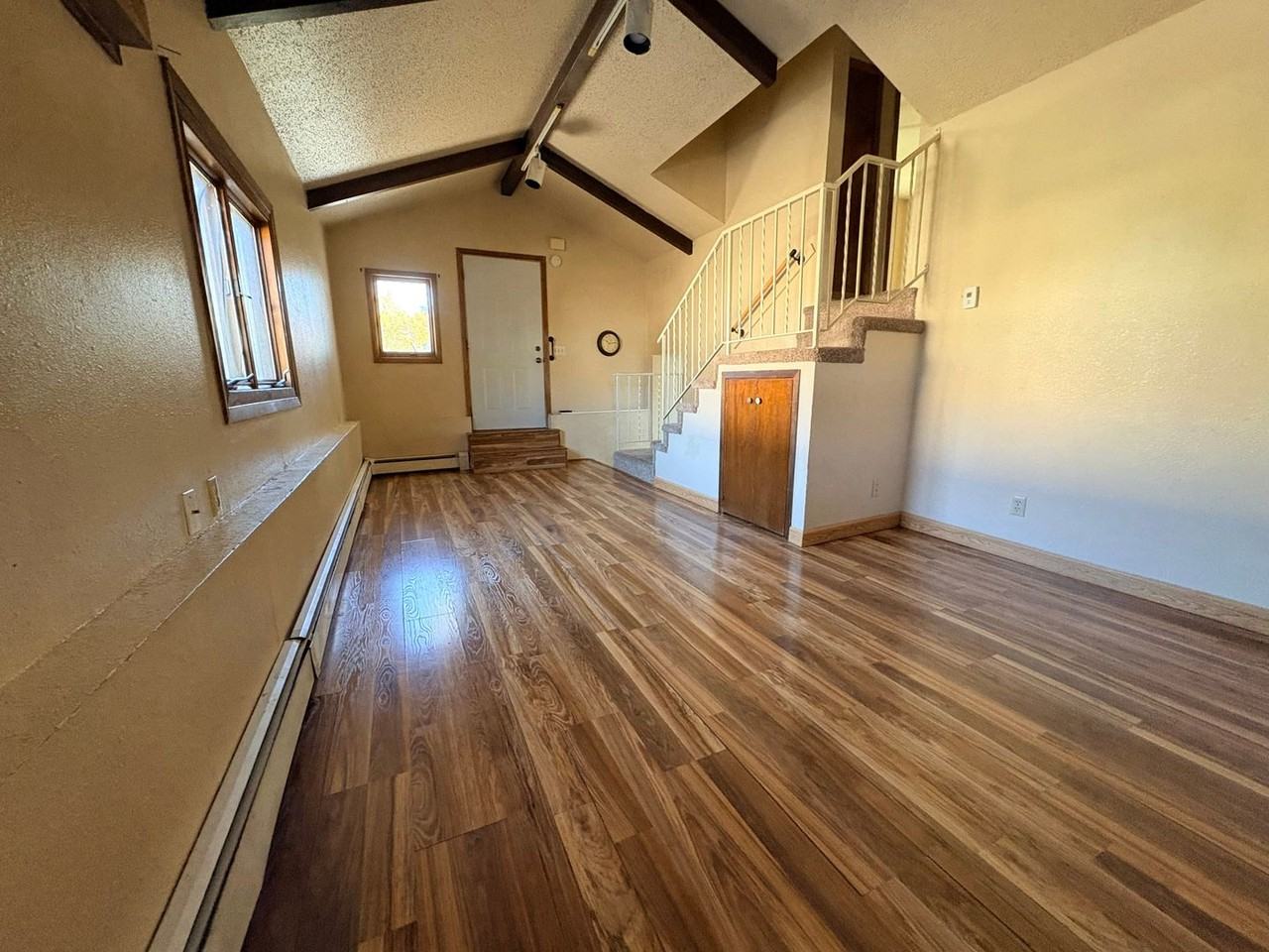 626 S 16th St - Photo 3 of 11