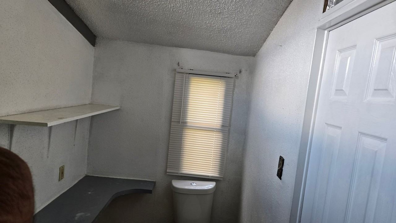 617 Hickory St - Photo 3 of 13