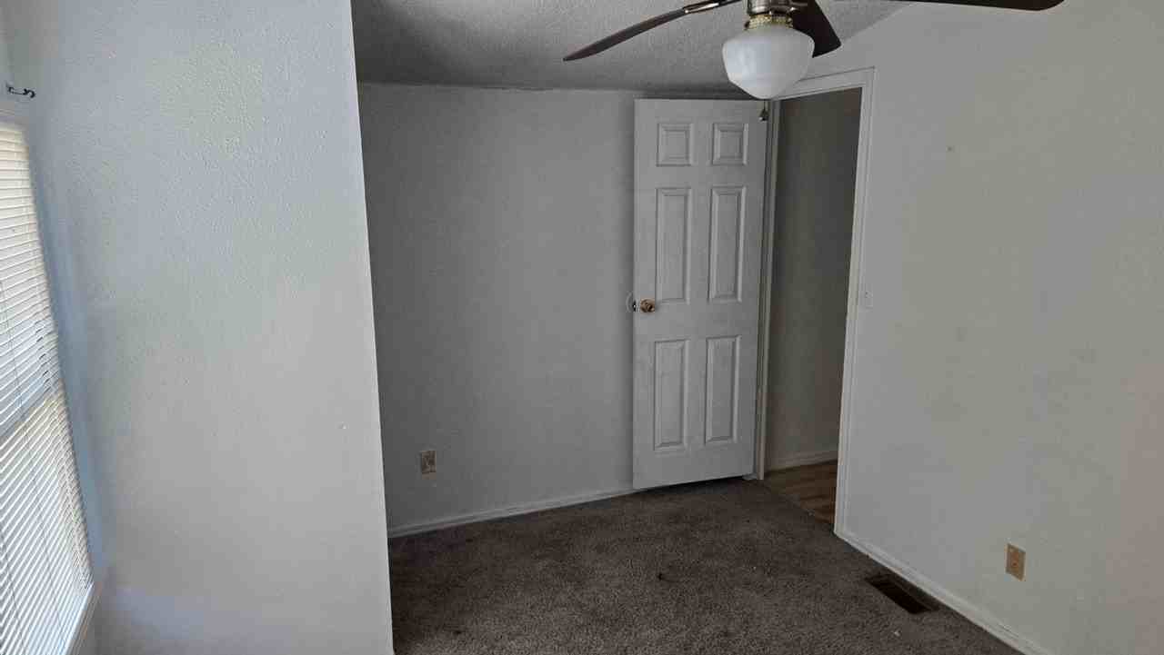 617 Hickory St - Photo 7 of 13