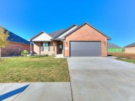 featured image of 16021 Zamora Ln