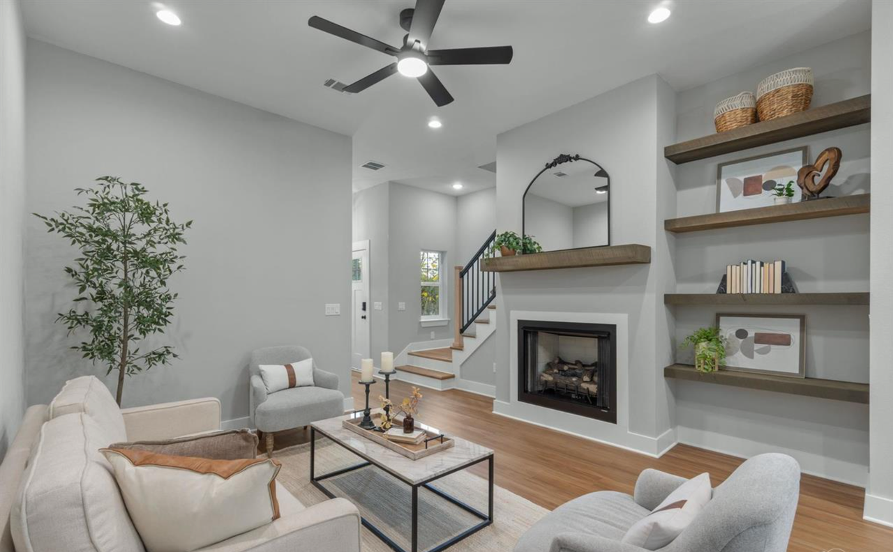706 N B St - Photo 3 of 13
