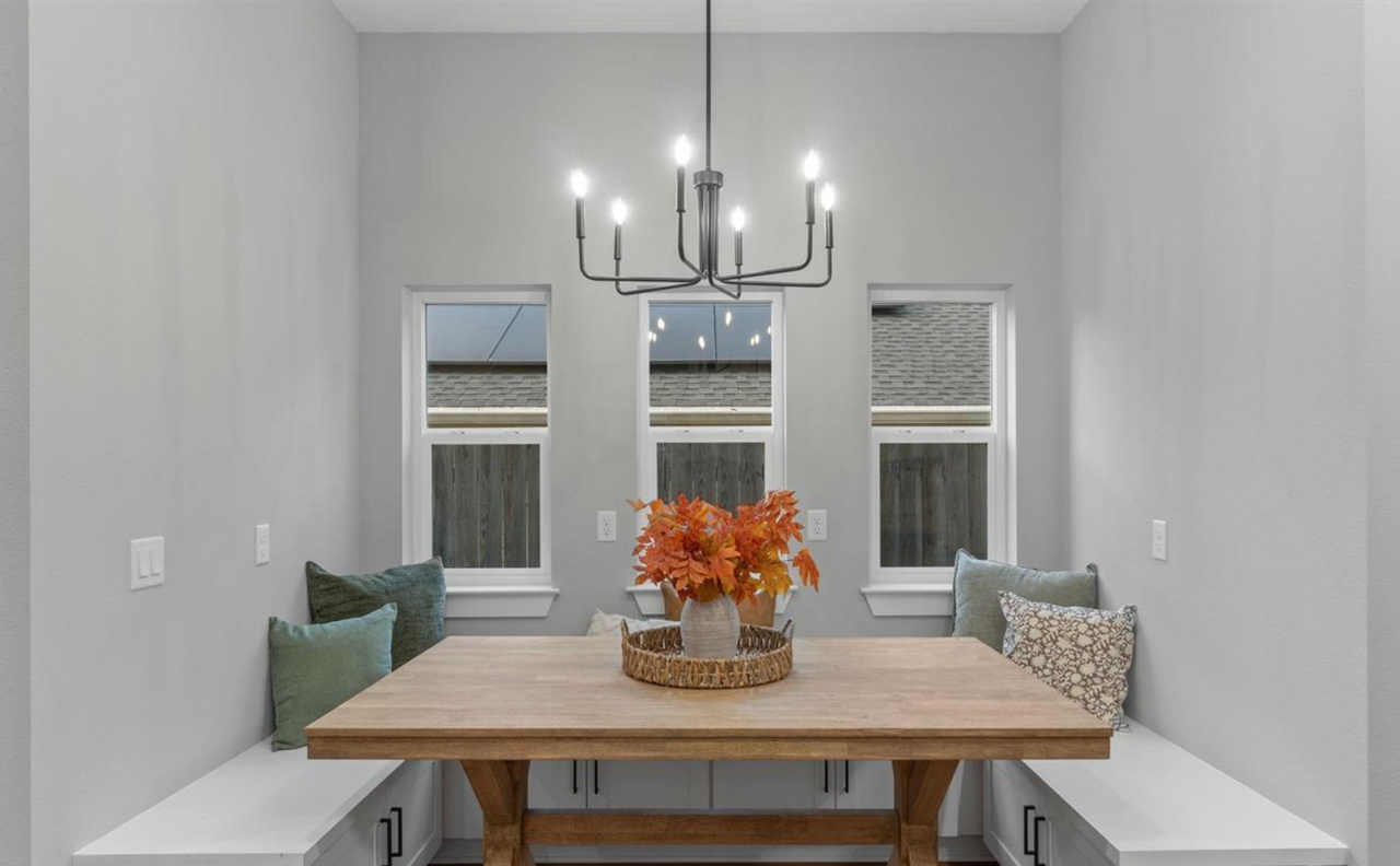 706 N B St - Photo 7 of 13