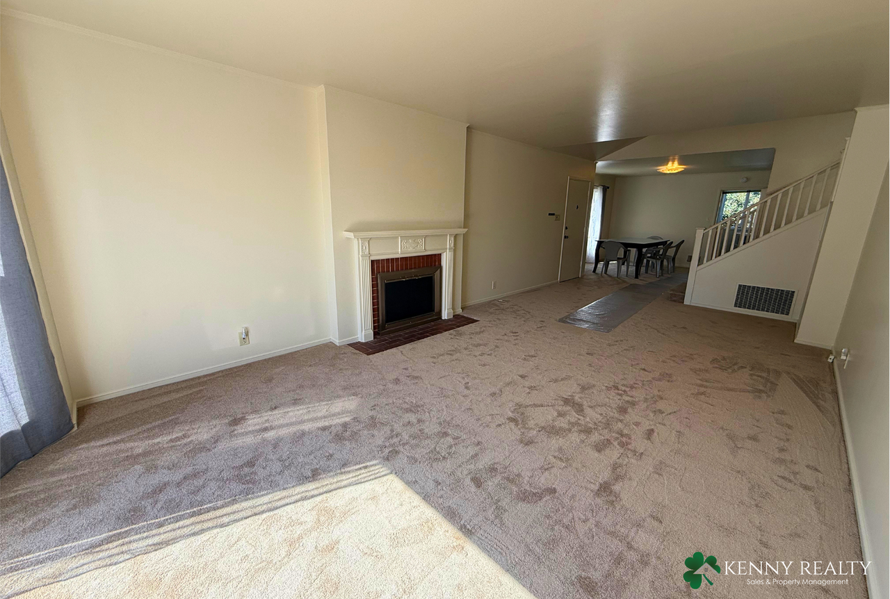 654 N Mayfair Ave - Photo 6 of 25