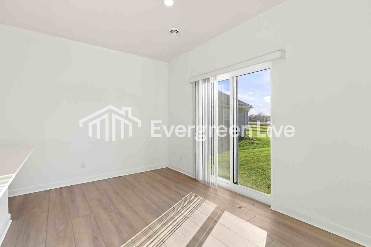 21765 Rose Dr - Photo 6 of 17