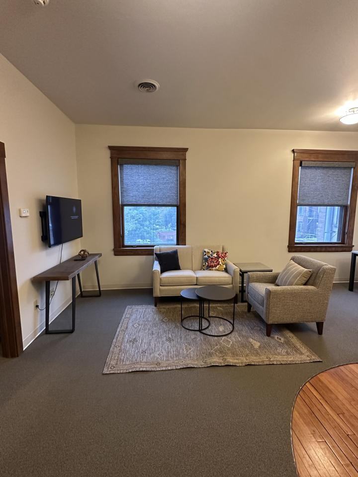 2501 Montana Ave #306 - Photo 2 of 8