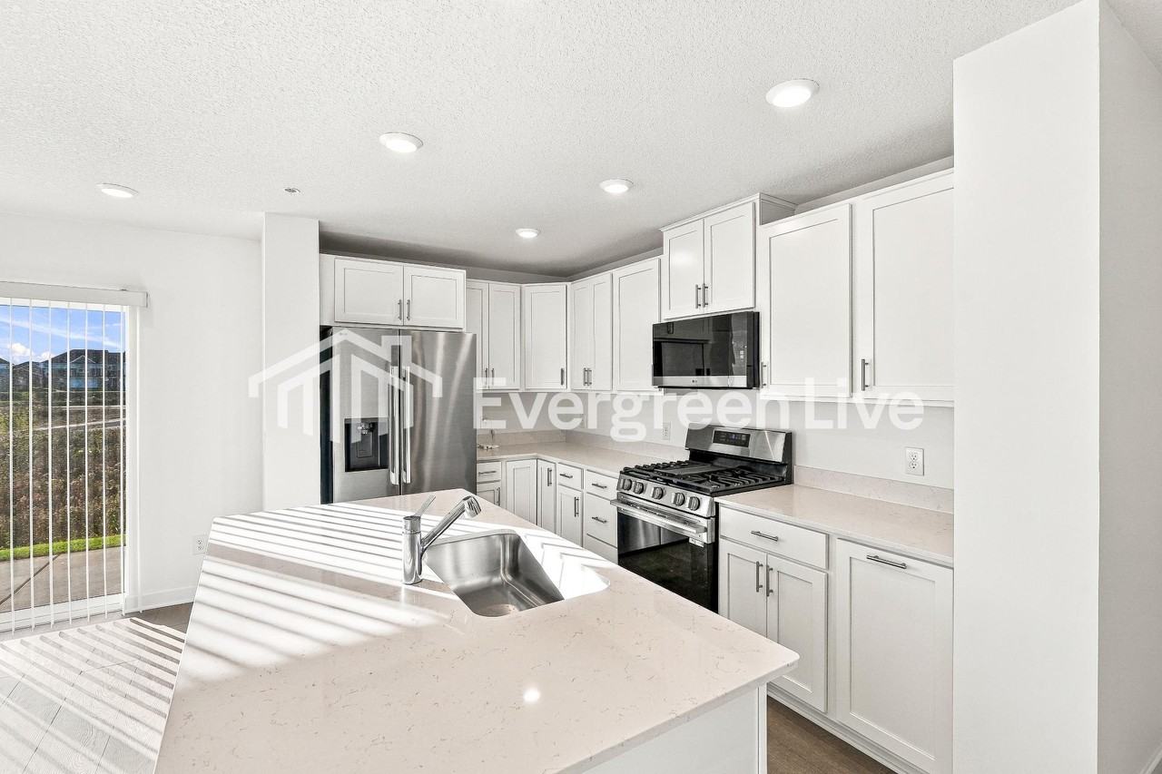 21619 Azalea Ln - Photo 5 of 15