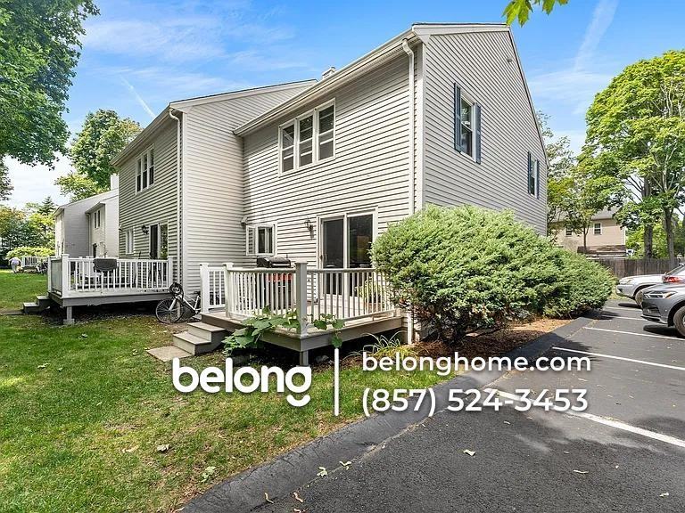 632 Washington St - Photo 2 of 22