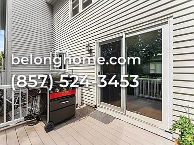 632 Washington St - Photo 4 of 22