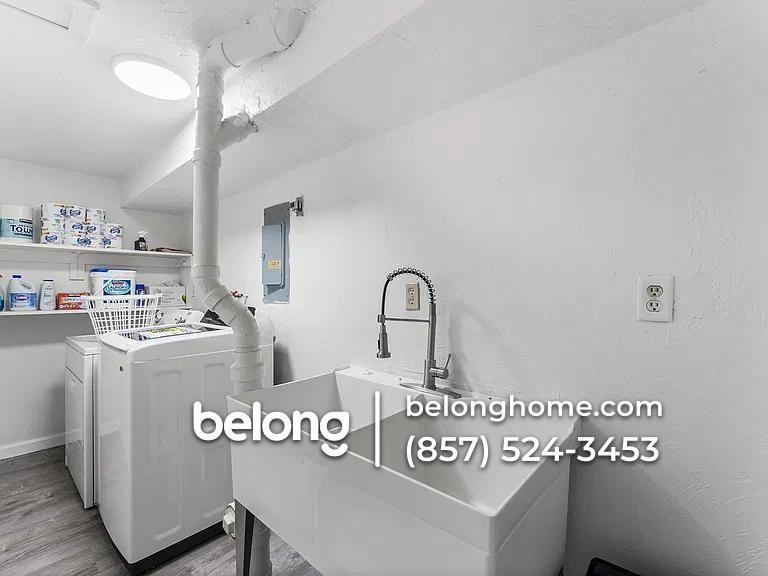 632 Washington St - Photo 6 of 22