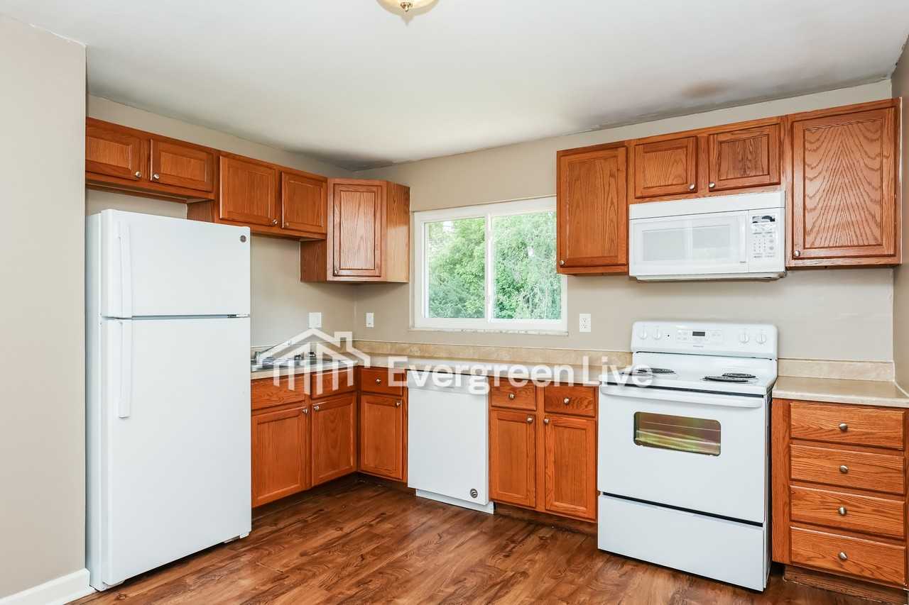 845 Hargrove Way - Photo 5 of 15