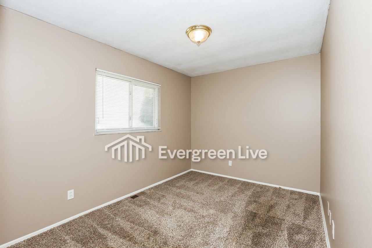 845 Hargrove Way - Photo 7 of 15