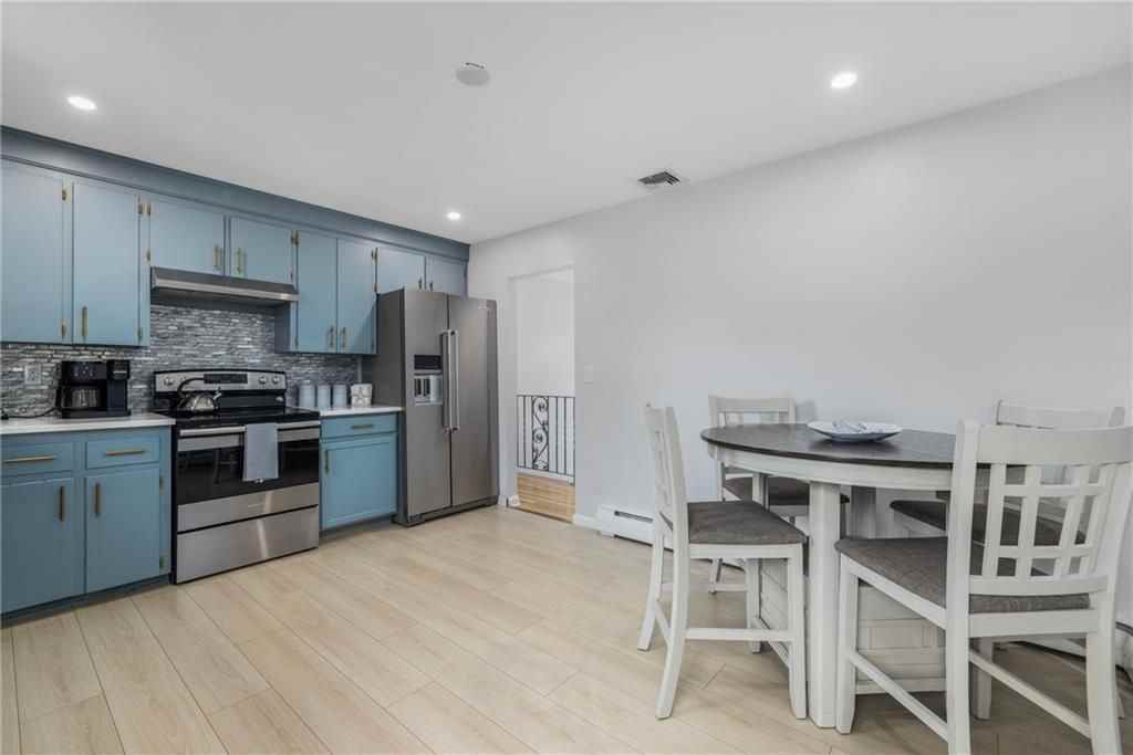 384 Valley Rd - Photo 4 of 47