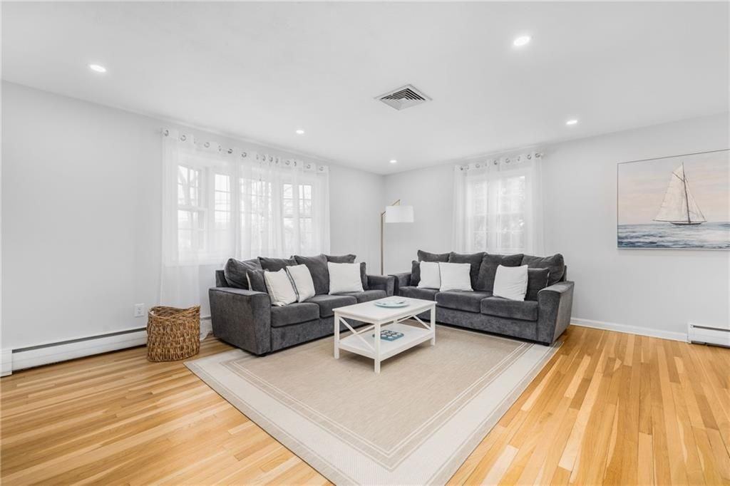 384 Valley Rd - Photo 7 of 47
