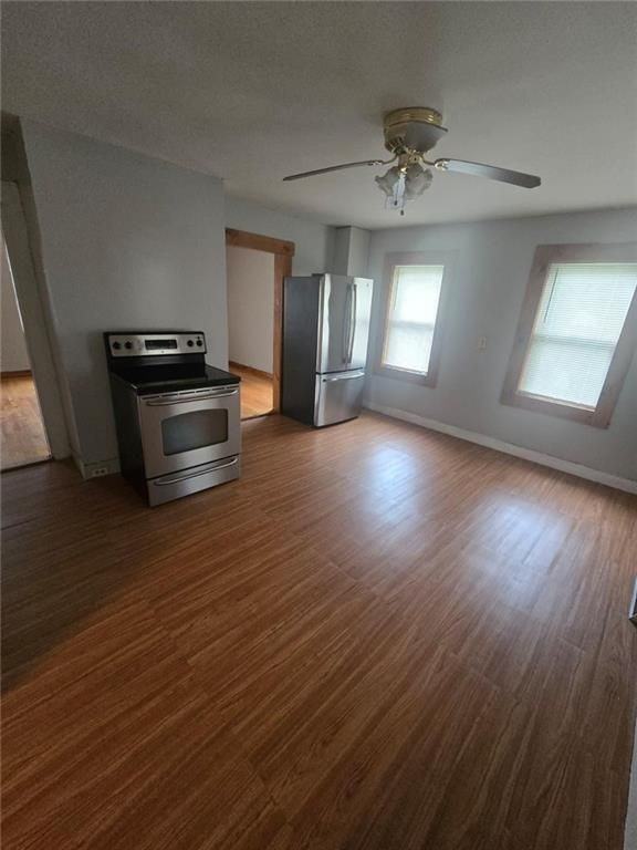 112 Hugo St - Photo 4 of 5