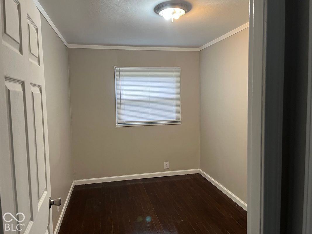 2326 Kessler Blvd North Dr - Photo 4 of 12