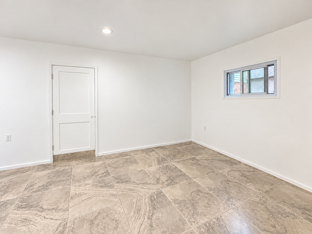 2612 W 15th St ##2 - Photo 4 of 5