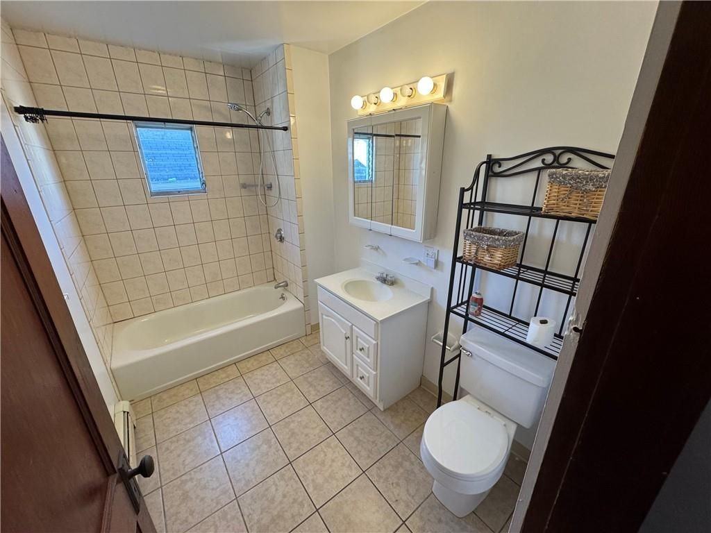 818 Bernon St ##1st - Photo 7 of 12