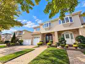 758 Maguire Ave - Photo 1 of 1