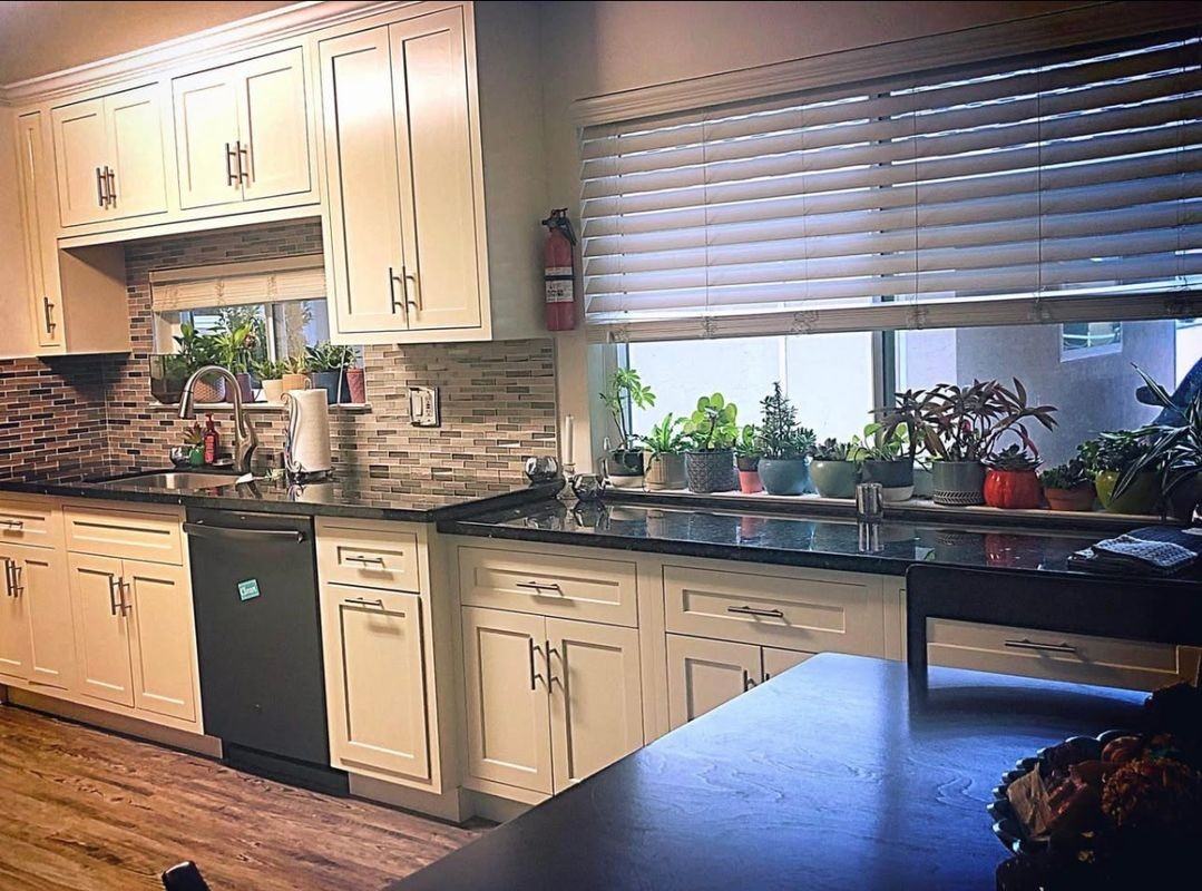3409 Payne Ave - Photo 7 of 14