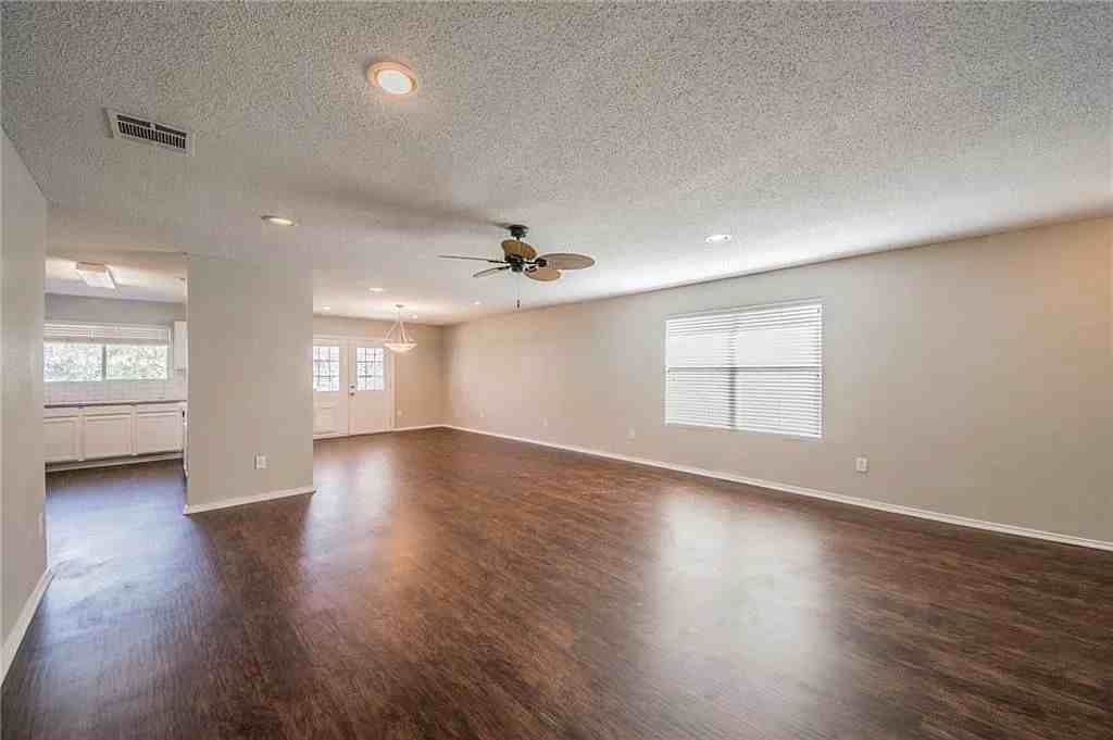 4869 Trail Hollow Dr - Photo 5 of 16