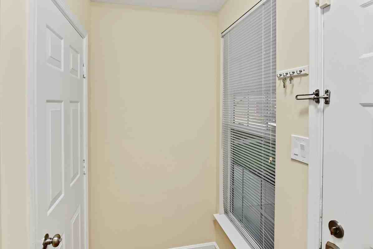 5003 Hollington Dr ##201 - Photo 4 of 35