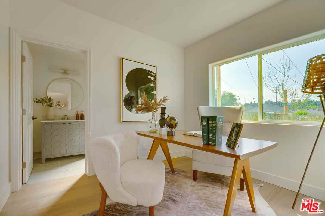 712 Chestnut Ave - Photo 3 of 17