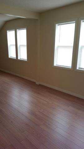 15533 Stony Plain Rd NW - Photo 2 of 8