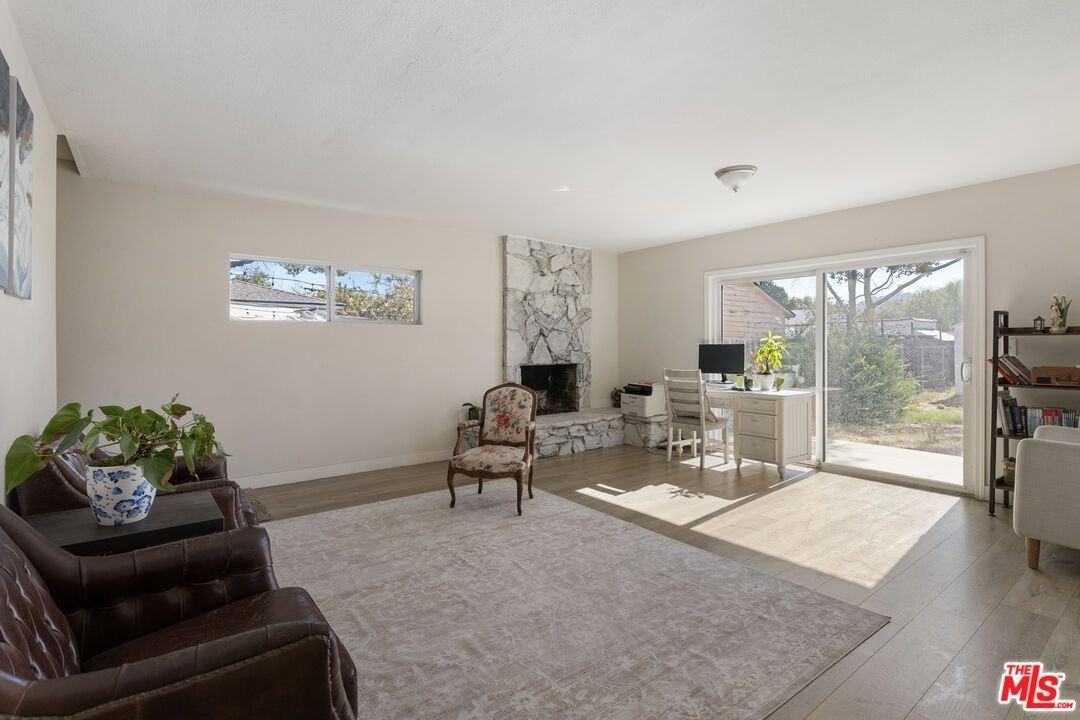 316 San Pascual Ave - Photo 6 of 11